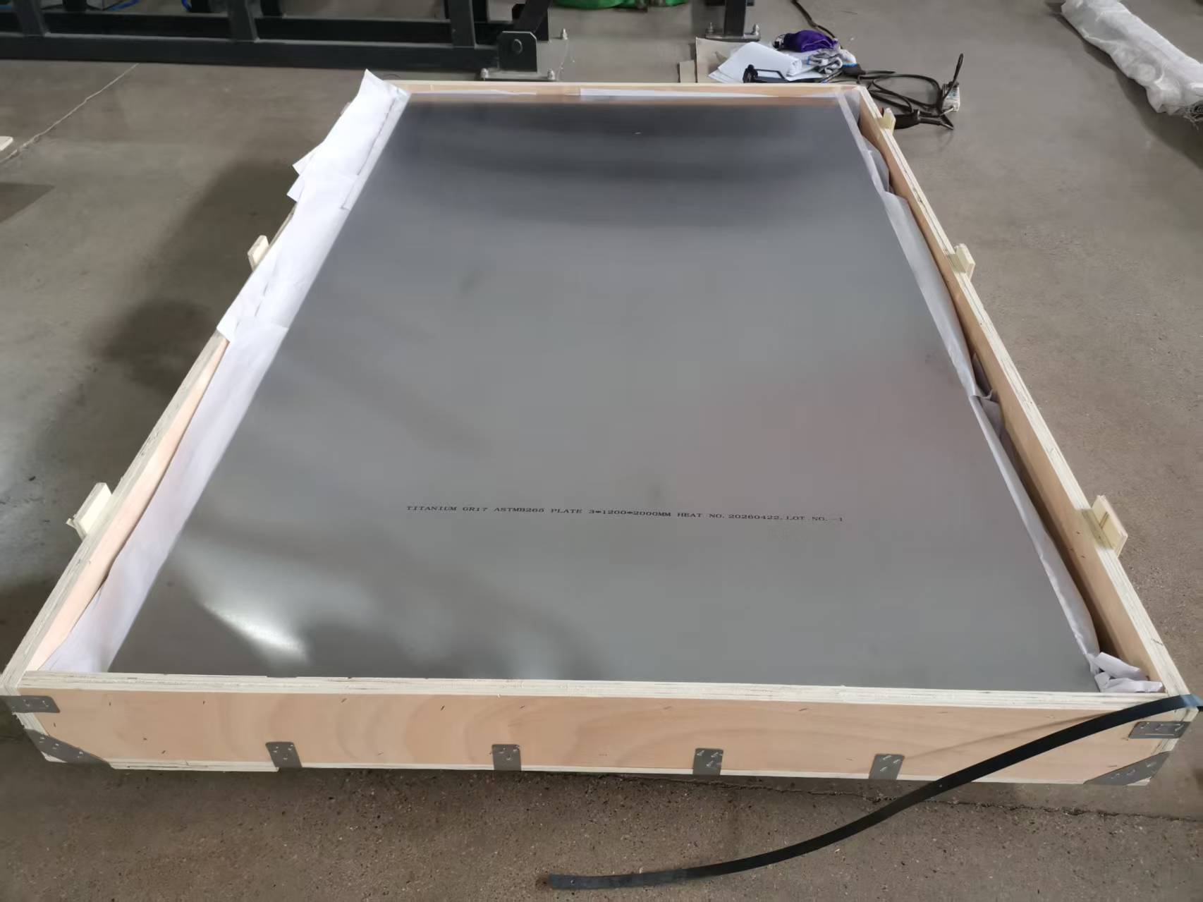 High Chromium in Inconel 690 Sheets and Its Oxidation Resistance